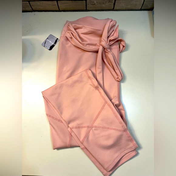 Free People Movement Pink Leggings W/ Tie SZ LG NWT - Picture 2 of 12
